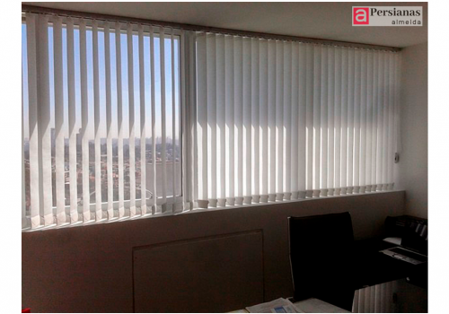Persiana Vertical PVC / Cor Branco