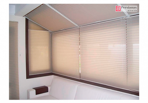 Persiana Plissada / Tecido Classic / Cor Bege